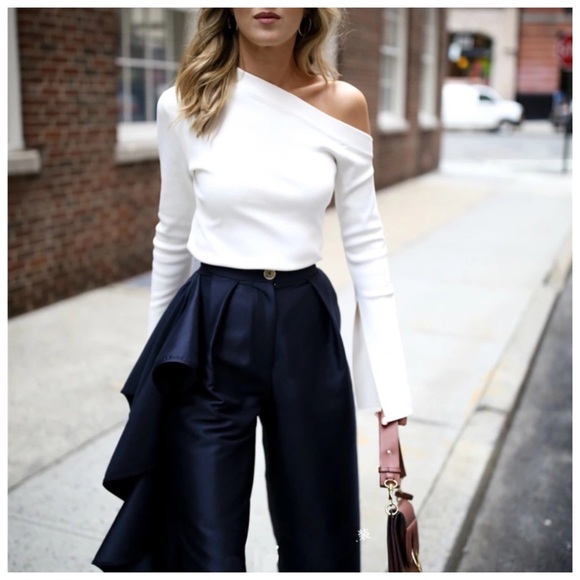 💕 Eggshell White Split Sleeve One Shoulder Top - Picture 2 of 7